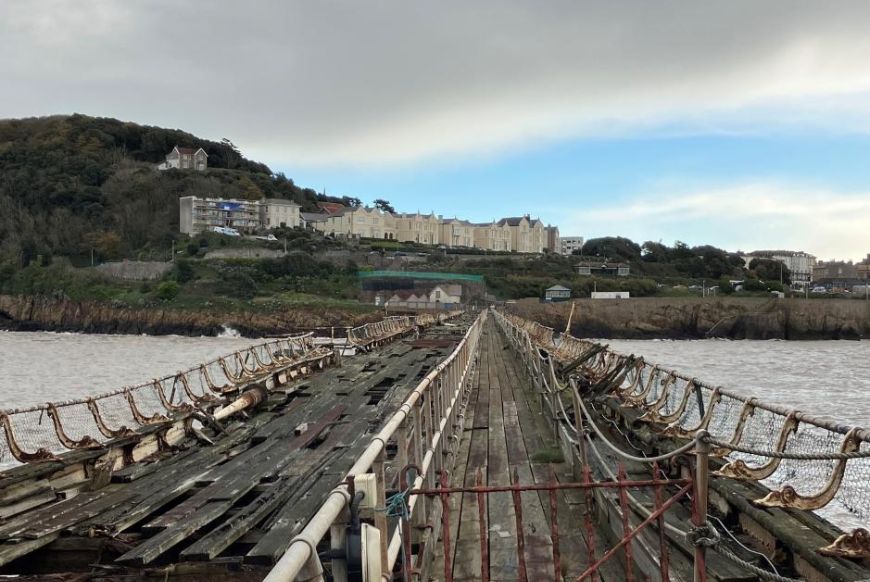 a really broken pier